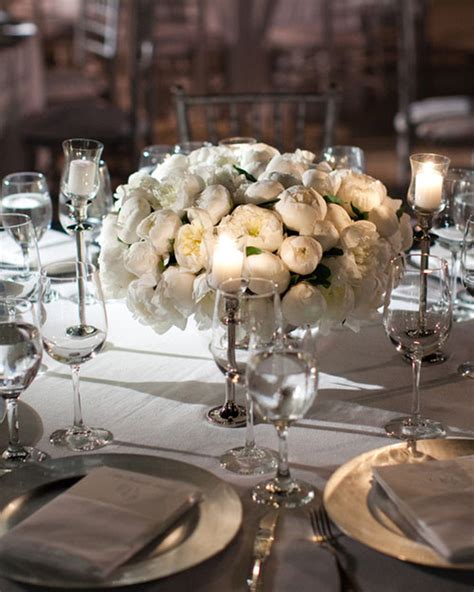 12 Simple Yet Stunning Centerpieces Preowned Wedding Dresses
