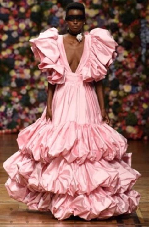 In Pink Runway Fashion Couture Couture Fashion Fashion Outfits