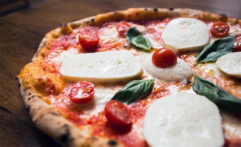 Find The Best Pizza In Naples Rough Guides