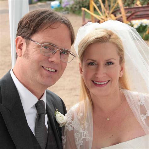 Angela Kinsey Of The Office Is Married See Her Super Sweet Wedding Photos