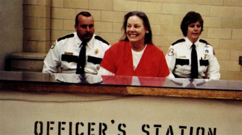 The life and death of a serial killer. AILEEN: LIFE AND DEATH OF A SERIAL KILLER - Filmkrant