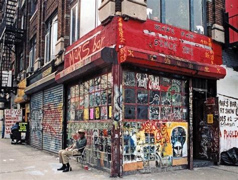 Incredible Pictures Of The Disappearing Mom And Pop Storefronts In New