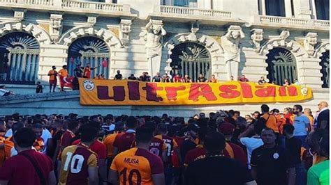 Galatasaray Ultras Besiktas Galatasaray 13082016 All
