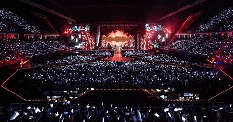 10 Breathtaking Photos From The First Two Days Of Exoluxion