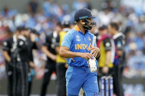 Former cricketer sunil gavaskar meet former cricketer bapu nadkarni's wife pushpa nadkarni during the funeral of former cricketer bapu nadkarni, at dadar crematorium, on january 18, 2020 in mumbai, india. Sunil Gavaskar questions Virat Kohli's position as skipper ...