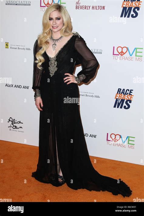 Beverly Hills Los Angeles Ca Usa April 20 Avril Lavigne At The 25th Annual Race To Erase