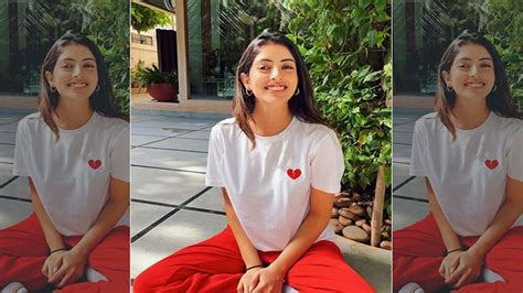 Navya Naveli Nanda Plays A Tune On Her Piano And Asks Fans To Guess