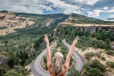 The Scenic Rowena Crest Viewpoint In Oregons Columbia Gorge