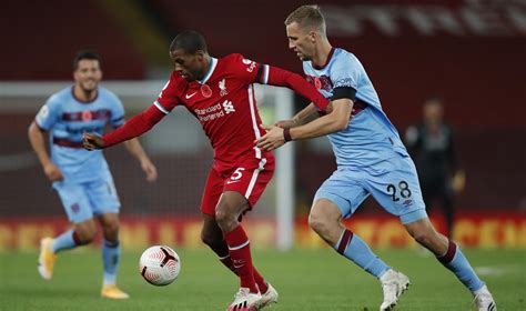 Career stats (appearances, goals, cards) and transfer history. Tomáš Souček: It'll be a different challenge for us | West ...