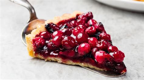 Diese drei herbstsuppen schmecken nicht nur lecker, sondern sind auch im handumdrehen zubereitet. Blitzrezept: Saftiger Rote-Grütze-Kuchen | freundin.de in ...