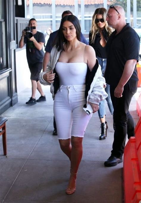 kim kardashian white shorts long shorts outfits bermuda shorts good american kim kardashian