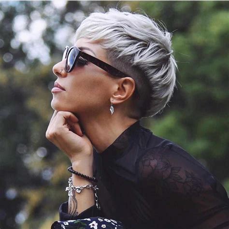 Best Pixie Bob Haircuts For Neat Look In Pixie Bob Haircut Bobs Haircuts Short Hair