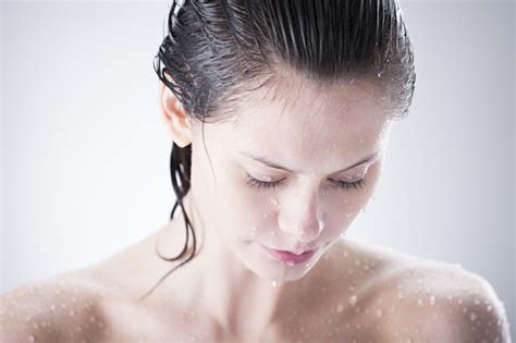 10 Benefits Of Taking Cold Showers Every Day