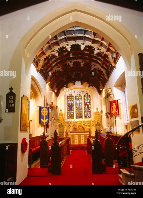 St Giles Parish Church Interior Ashtead England Stock Photo Alamy