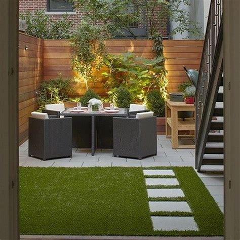20 Chic Small Courtyard Garden Design Ideas For You Small Backyard