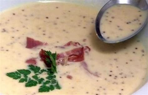 Cette charmante maison de campagne est décorée dans une mélange de style. Champagner-Senf-Suppe mit Serranoschinken - Rezept ...