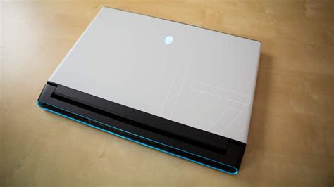 Alienware M17 R3 Gaming Laptop Review 2020