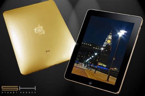 Exclusive Toys Presenting The All New Luxurious Gold And Diamond Apple
