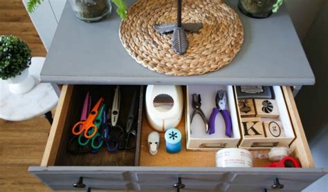 The Five Finger Trick For Controlling Clutter The Creek Line House
