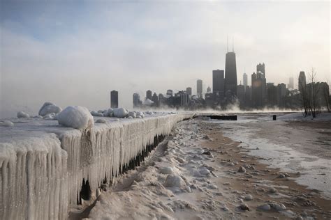 Chicago Snow Causes Trouble For Air Travelers Passengers Held On