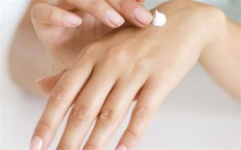 The Top 5 Ways To Combat Dry Skin Sutton Dermatology Aesthetics Ctr