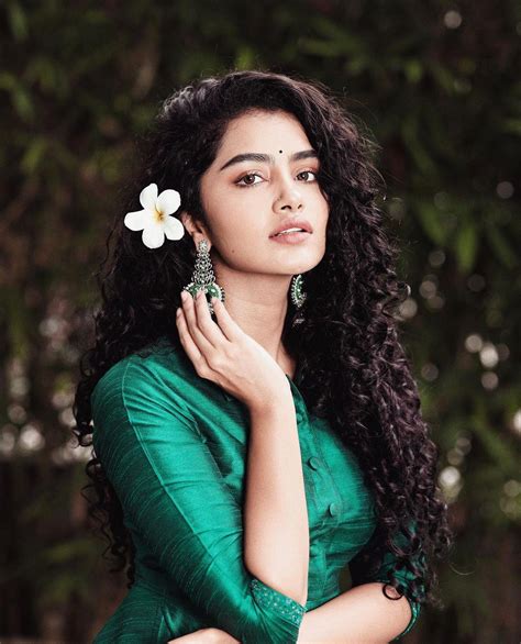 Anupama Parameswaran S Next To Be Women Centric Film Lyca Productions Take Charge [details