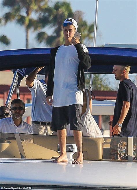 Justin Bieber Takes Bikini Clad Girls Boating On A Yacht In California