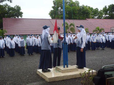 Tata Cara Dan Susunan Program Upacara Bendera Di Sekolah Upacara Hari Senin Maupun Phbn