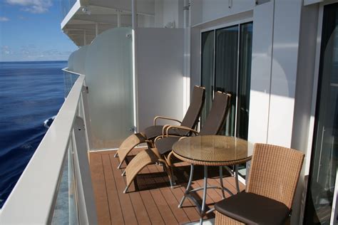 The service, quality and variety are exceptional, especially. Balcony