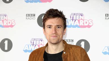 Radio 1's greg james and nick grimshaw hid from the nation in the biggest game of hide & seek in the world. Nick Grimshaw quits BBC Radio 1 Breakfast Show | UK News | Sky News