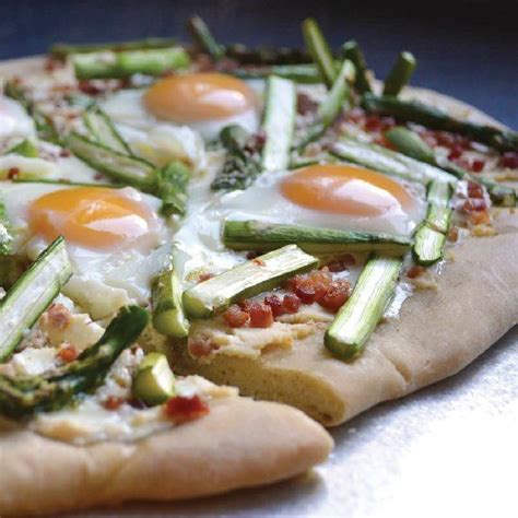 This Breakfast Pizza Is Perfect For Entertaining Creamy