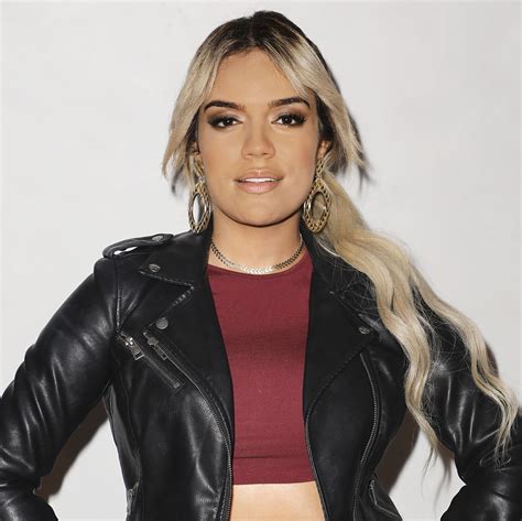 Karol G Opens Up About Her World Tour Staying Healthy And Enjoying Life Fotos Sensualidad