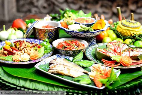 Five Famous Thai Dishes Thai Phuket Food Phuket Dining