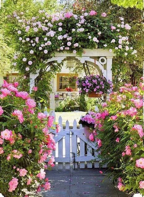 15 Vibrant Cottage Garden Layouts To Enchant You Decor Home Ideas