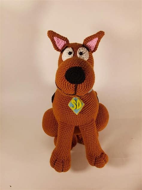 Who let the dogs out with scooby doo and the dogs from the cole la casa. Pin on Toys