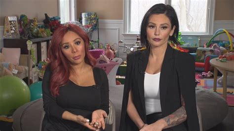 snooki and jwoww dish on moms with attitude show e news