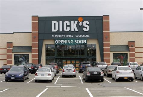 Dicks Sporting Goods To Mark Staten Island Grand Opening With 3 Day Celebration
