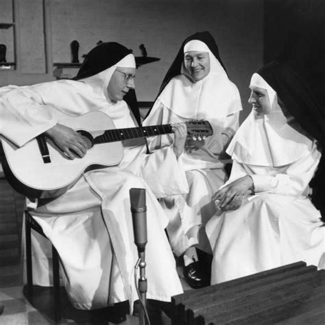 the singing nun soeur sourire the singing nun american vatican