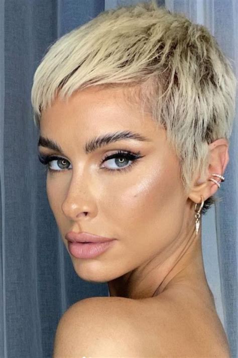 45 Best Undercut Pixie Haircuts For Cool Women To Try 2021