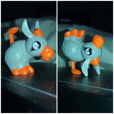 This Single Kinder Egg Toy Can Be Two Different Animals By Simply