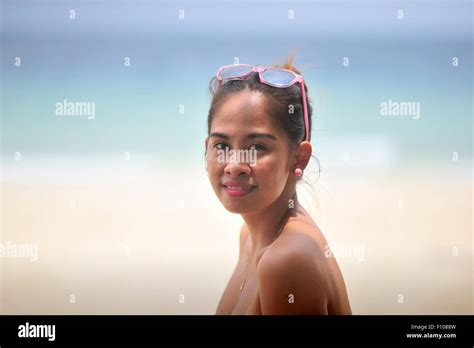 Filipina Girl Fotos Und Bildmaterial In Hoher Auflösung Alamy