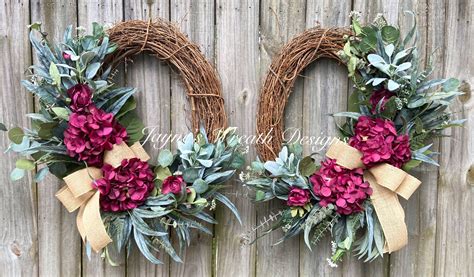 Beautiful Oval Grapevine Wreaths for double doors | Grapevine wreath, Grape vines, Floral grapevine