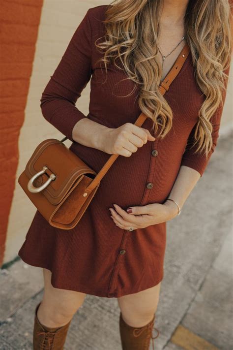 Shannon Jenkins Of Upbeat Soles Styles A Boho Fall Transition Outfit