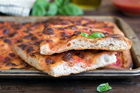 Ricetta facile di benedetta.quante volte abbiamo voglia di una pizza fatta in casa, ma i tempi di preparazione ci scoraggiano e alla fine rinunciamo? Impasto per pizza in teglia, ricetta semplice e soffice ...