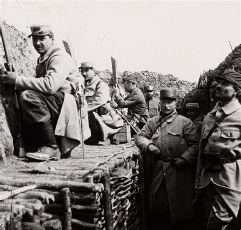 the chubachus library of photographic history french soldiers in a trench in carency france