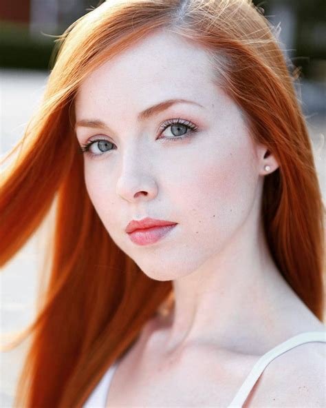 hair in the wind real red head girl 👩 💃mode natural redhead beautiful redhead women with