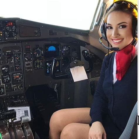 Aviation Jobs Sexy Flight Attendant Female Pilot Flight Attendant Hot