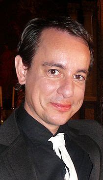 Volgens het antwerpse parket kadert de aanhouding in een onderzoek naar kindermisbruik. Nico Sturm - Wikipedia