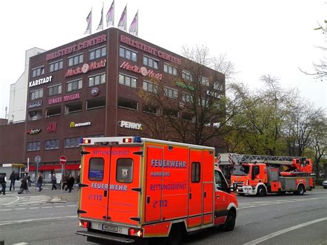 Finde hier alle informationen der tally weijl filiale billstedt center in hamburg (22111). Feuer im Einkaufszentrum Billstedt - YouTube
