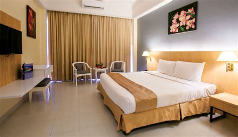 Resort is located in 7 km from the centre. Amverton Heritage Resort, Ayer Keroh, Melaka